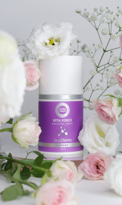 Vita Force Bakuchiol Cream | Krem rewitalizujący z bakuchiolem Vita Force Bakuchiol Cream | Krem rewitalizujący z bakuchiolem